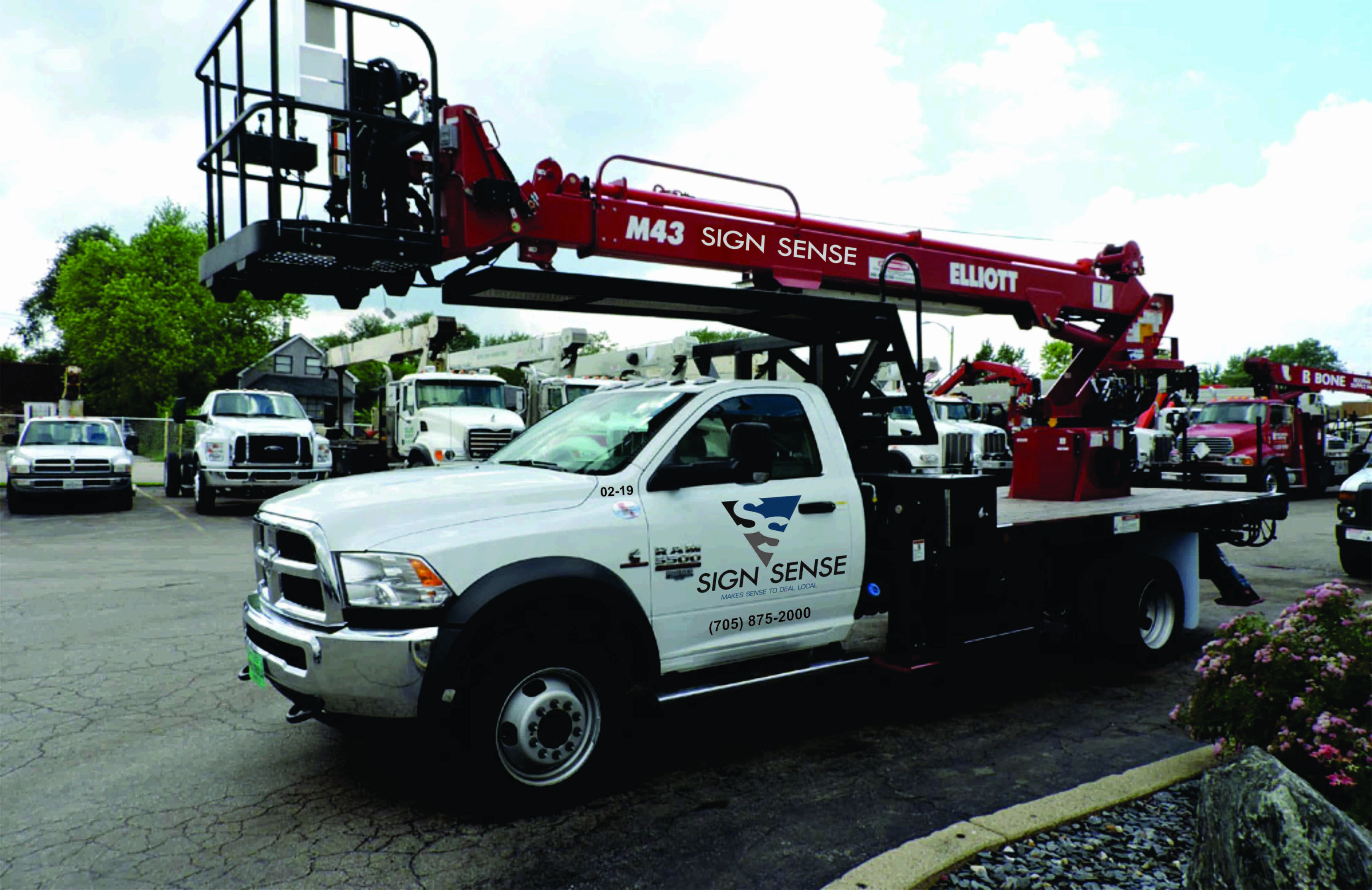 Sign Sense Crane Truck (2) Sign Sense Crane Truck (2)